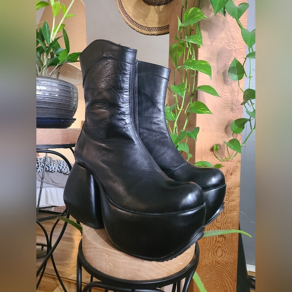 John Fluevog Superfly Jive Leather Platform Ankle Boot W 8 W8 - Picture 2 of 8